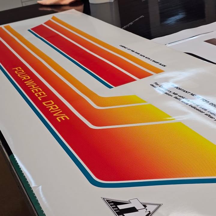 Decal Body Stripe Kit (Limited Edition Renmark) - 79 Series Dual Cab (2012-) - Image 8