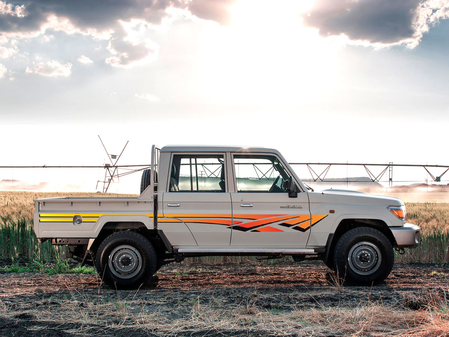 Decal Body Stripe Kit (Tenterfield) - 79 Series Dual Cab (2012-) - Image 6