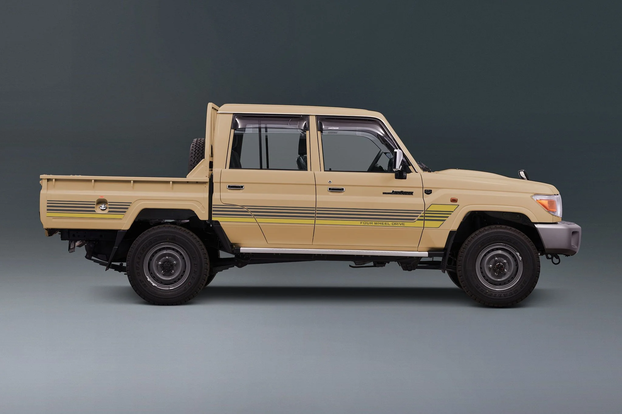 Decal Body Stripe Kit (Townsville) - 79 Series Dual Cab (2012-) - Image 13